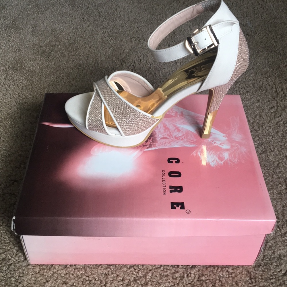 Hekate Heel